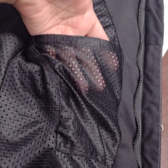 Victory Pure Men's Sleek Black Performance Jacket, Motorcycles - Picture 15 of 16